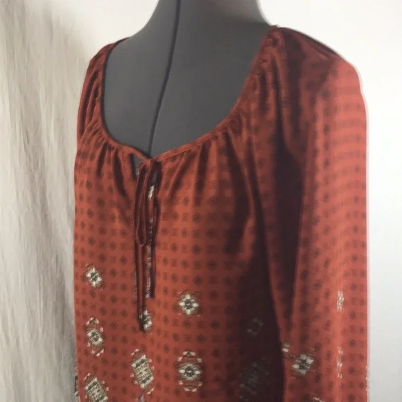 TIMING Women Long Elastic Sleeve Top Size Large - Picture 3 of 8